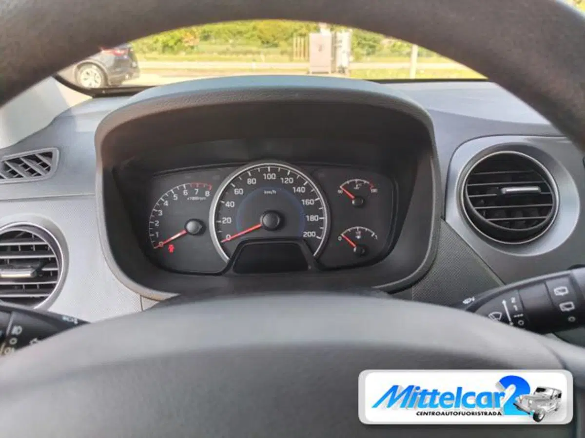 Hyundai i10 usata a Udine (12)