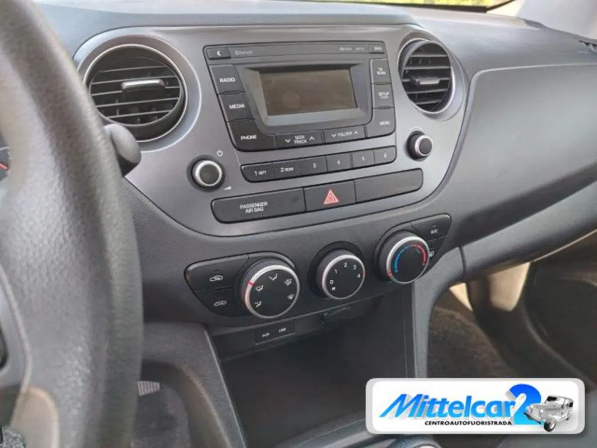 Hyundai i10 usata a Udine (13)