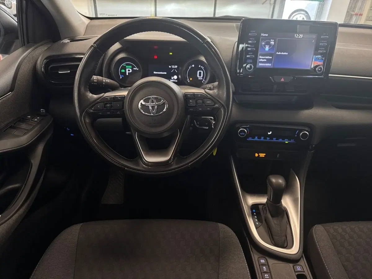 Toyota Yaris usata a Prato (11)