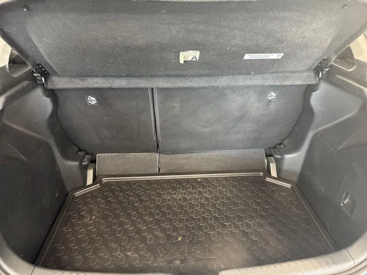 Toyota Yaris usata a Prato (12)