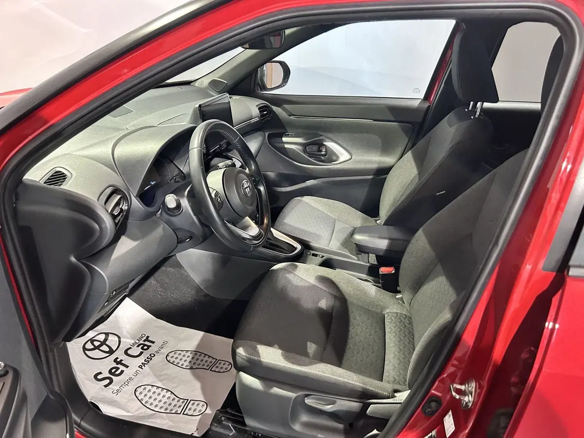 Toyota Yaris Cross usata a Milano (11)