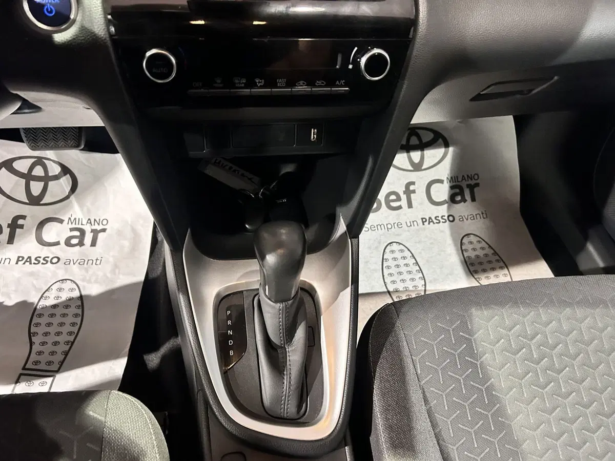 Toyota Yaris Cross usata a Milano (16)