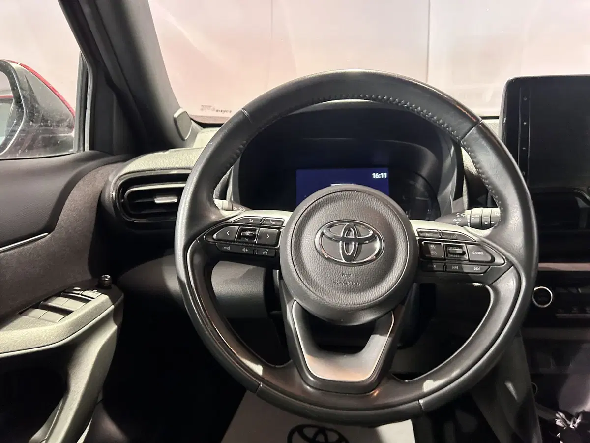 Toyota Yaris Cross usata a Milano (8)