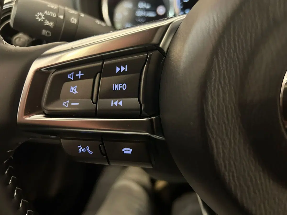 Mazda MX-5 nuova a Pavia (12)