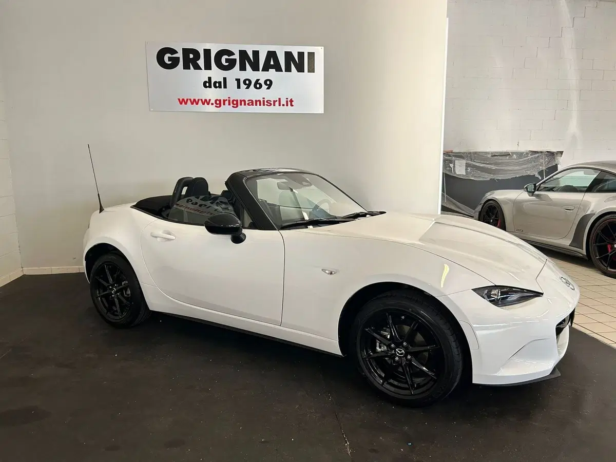 Mazda MX-5 nuova a Pavia (4)