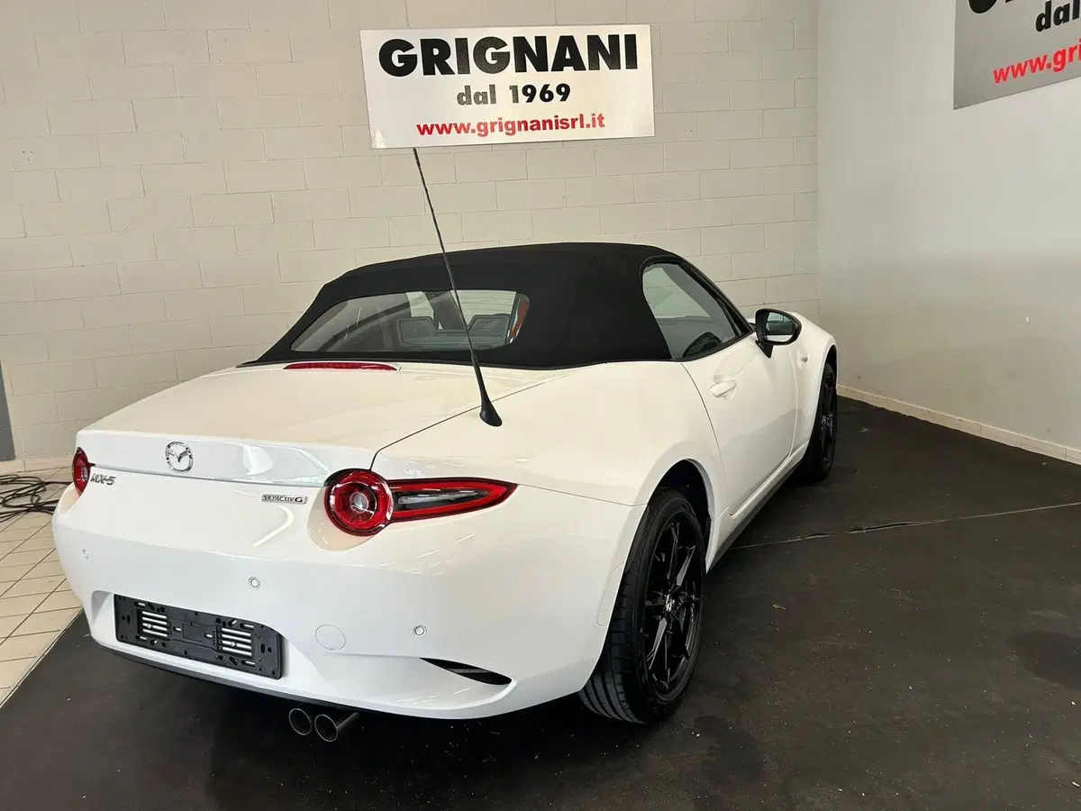 Mazda MX-5 nuova a Pavia (5)
