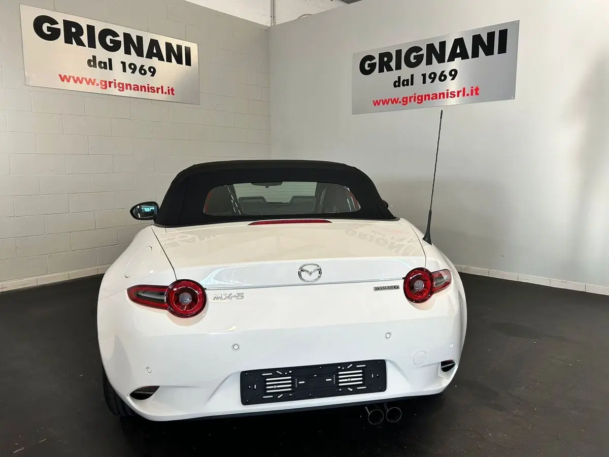 Mazda MX-5 nuova a Pavia (6)