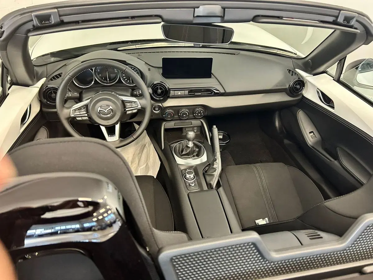 Mazda MX-5 nuova a Pavia (8)
