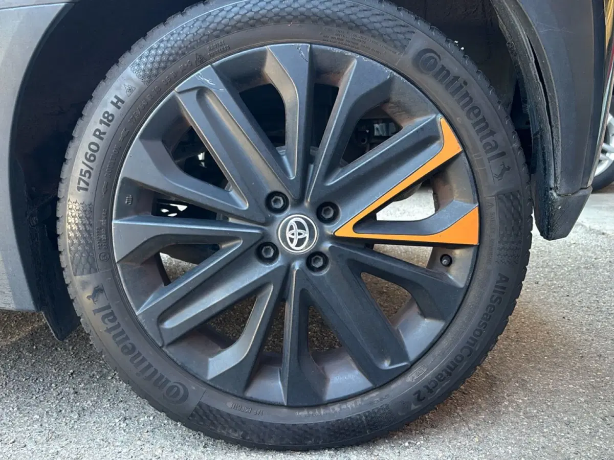 Toyota Aygo X usata a Bologna (7)