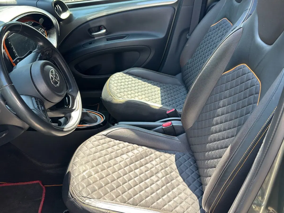 Toyota Aygo X usata a Bologna (8)