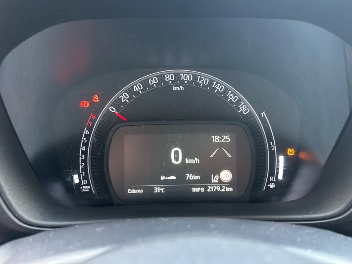 Toyota Aygo X usata a Bologna (10)