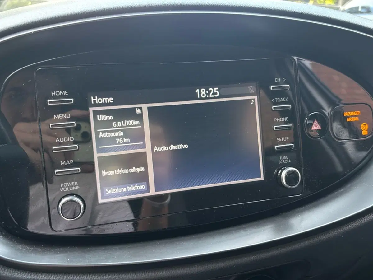 Toyota Aygo X usata a Bologna (11)