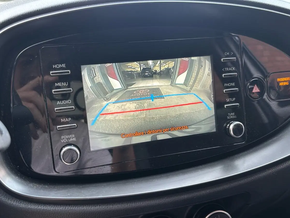 Toyota Aygo X usata a Bologna (12)