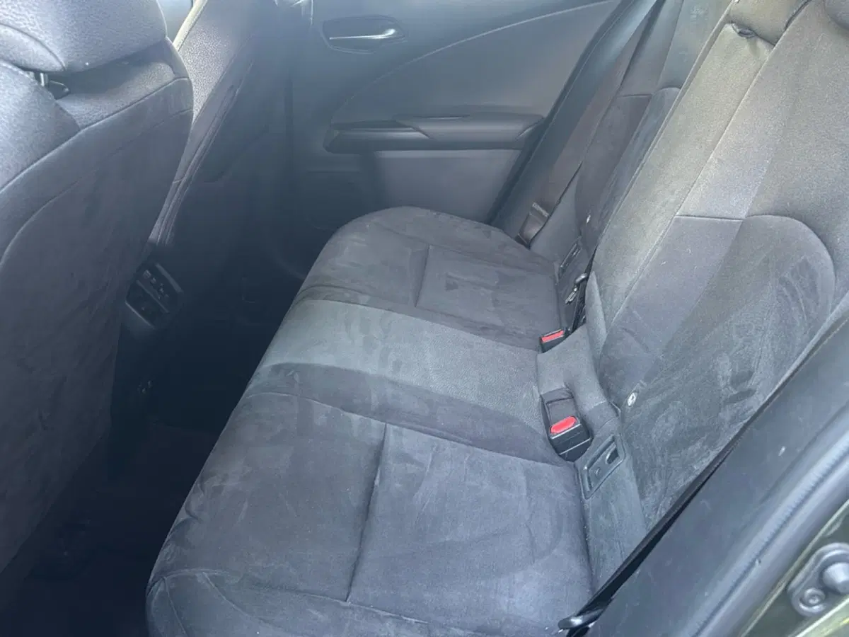 Lexus UX usata a Bologna (9)