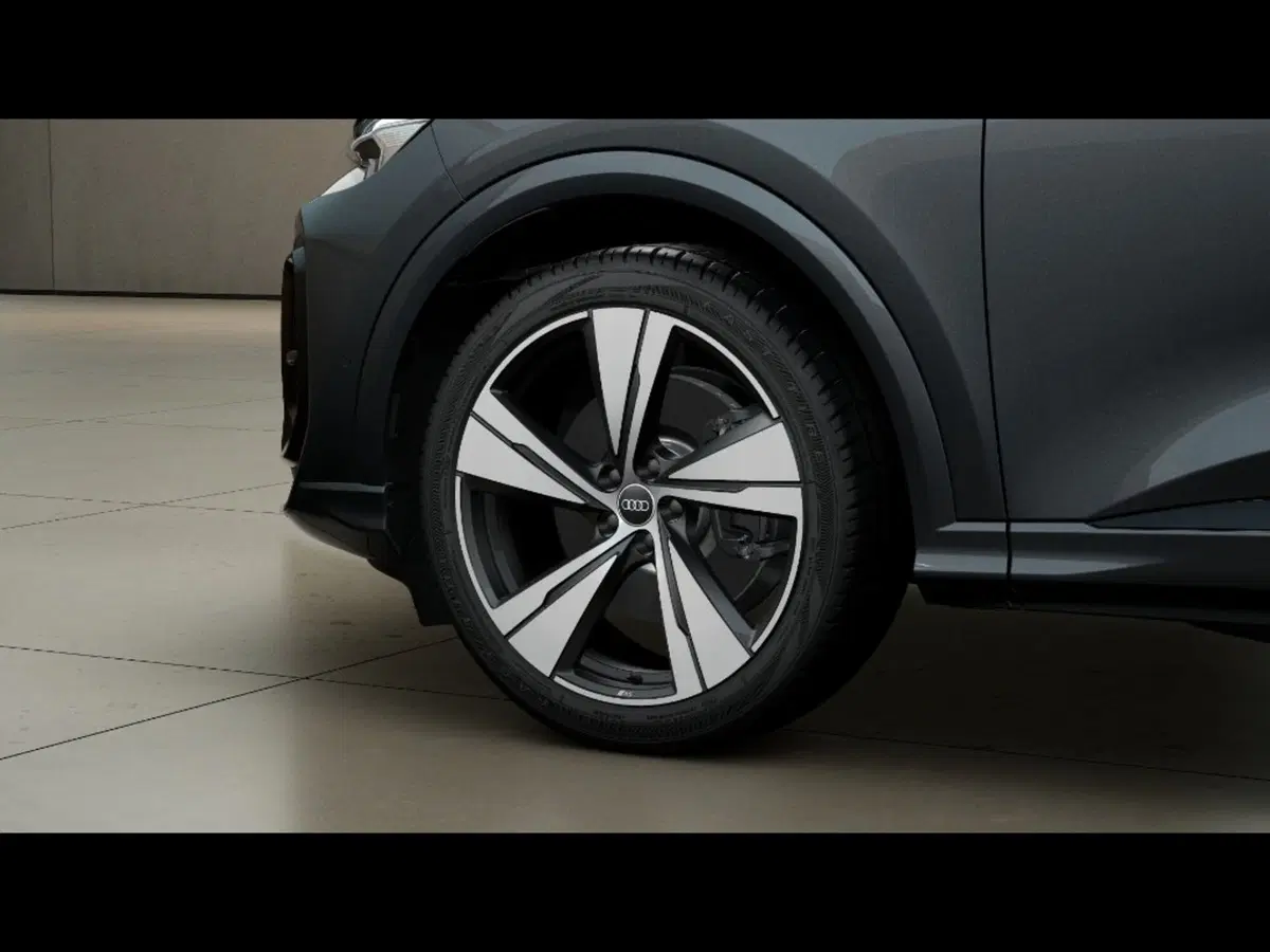 Audi Q5 nuova a Livorno (6)