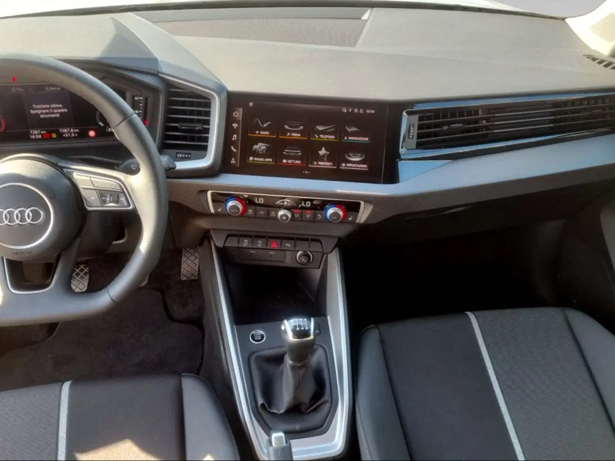 Audi A1 Sportback usata a Livorno (9)