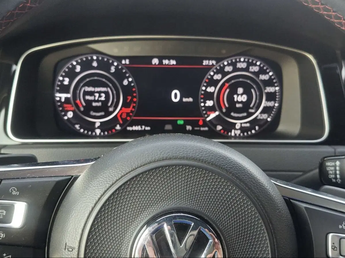 Volkswagen Golf usata a Livorno (7)