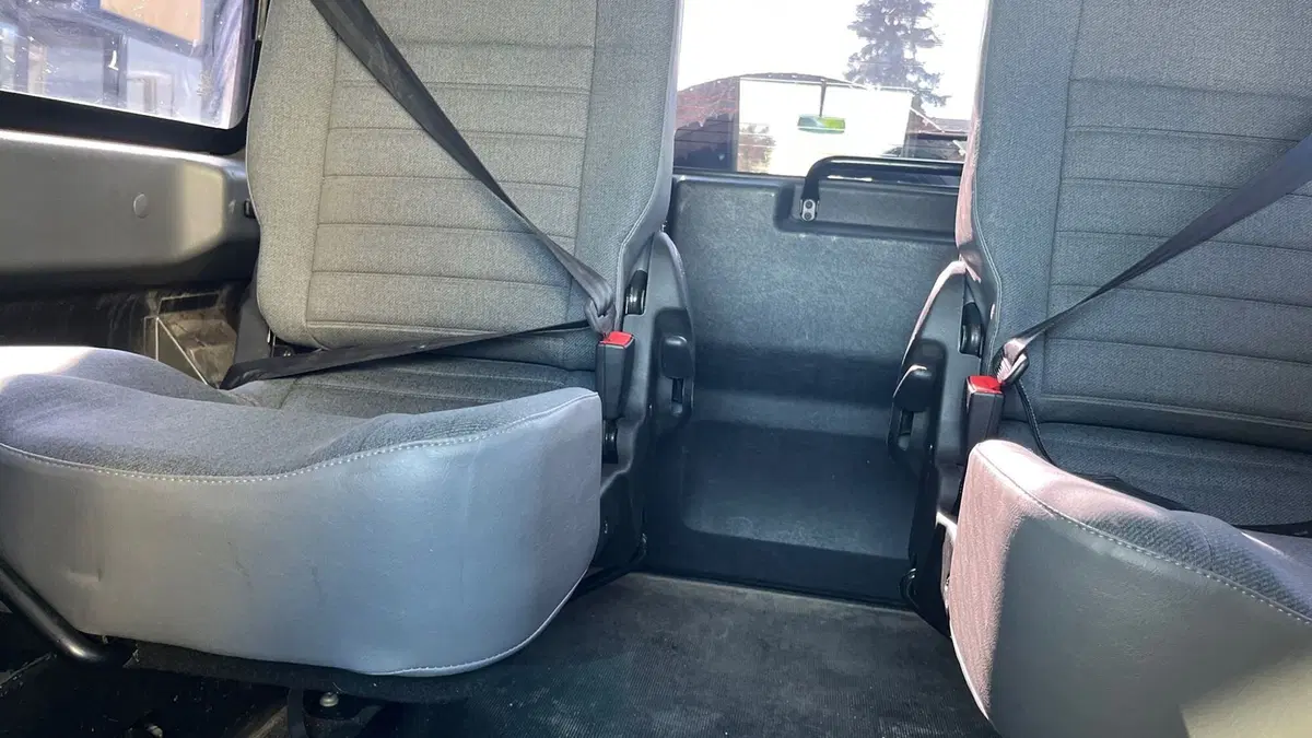 Land Rover Defender usata a Parma (16)