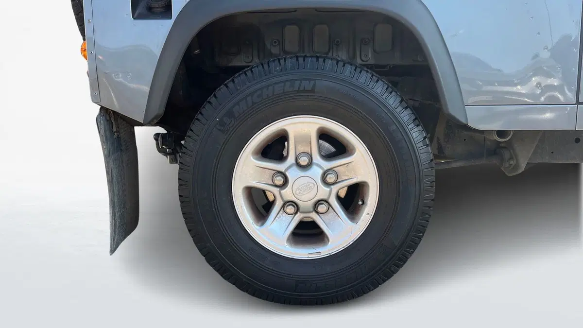 Land Rover Defender usata a Parma (5)