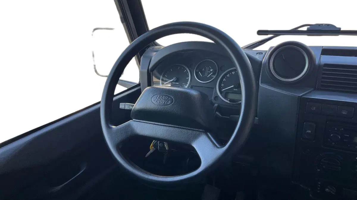 Land Rover Defender usata a Parma (8)