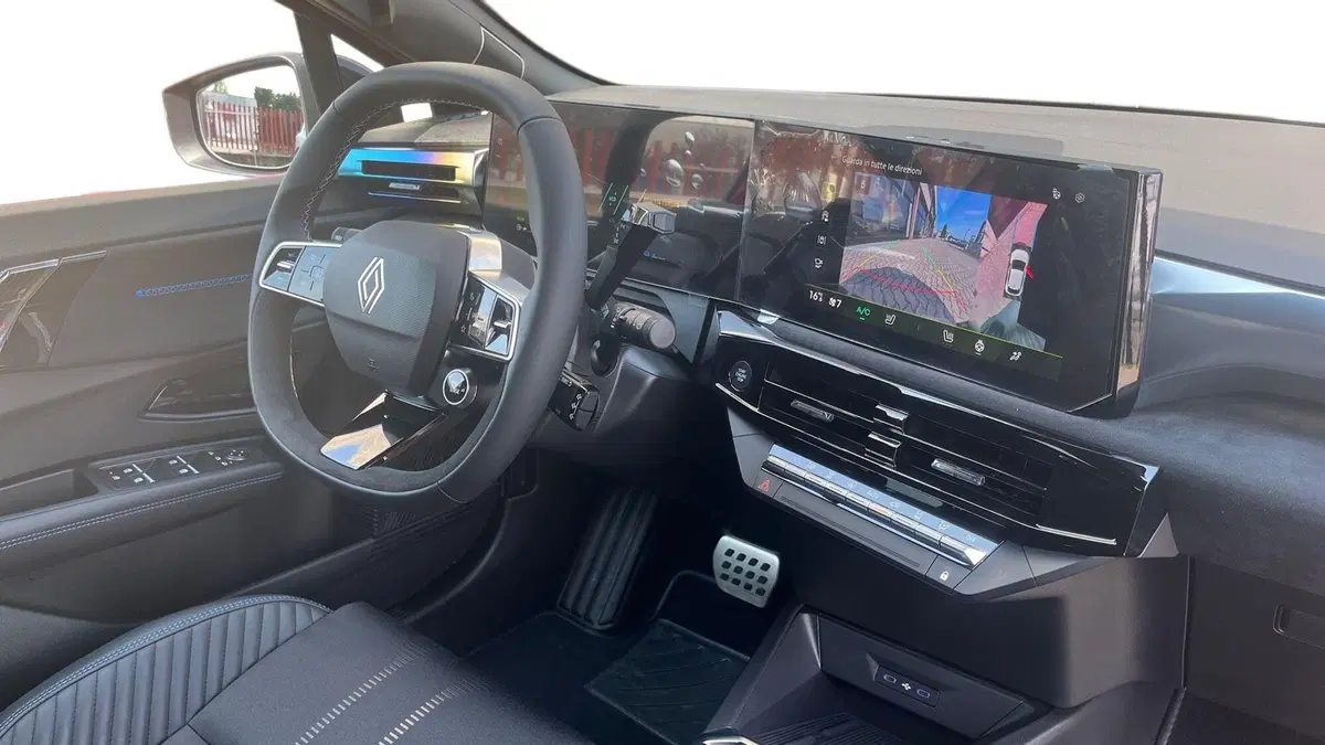 Renault Clio nuova a Parma (14)