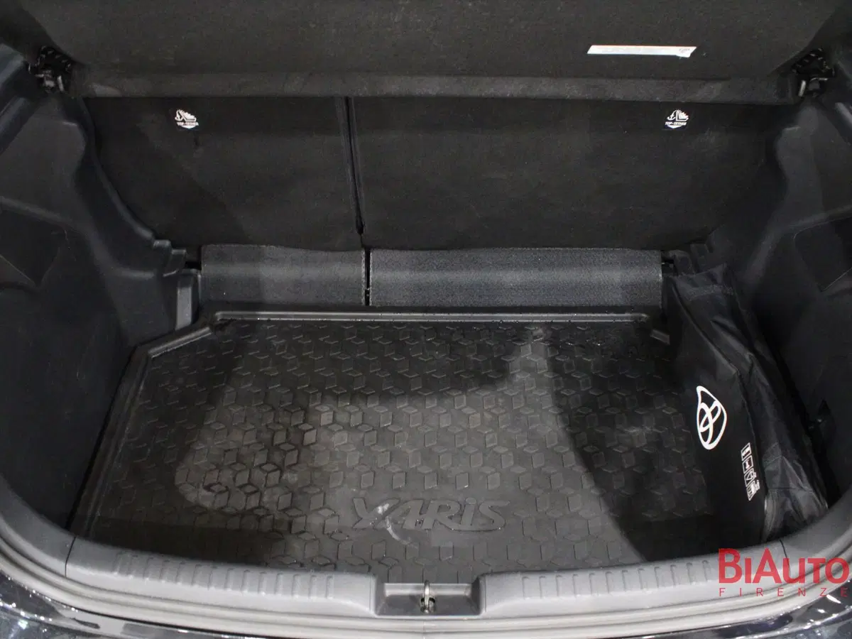 Toyota Yaris usata a Firenze (9)