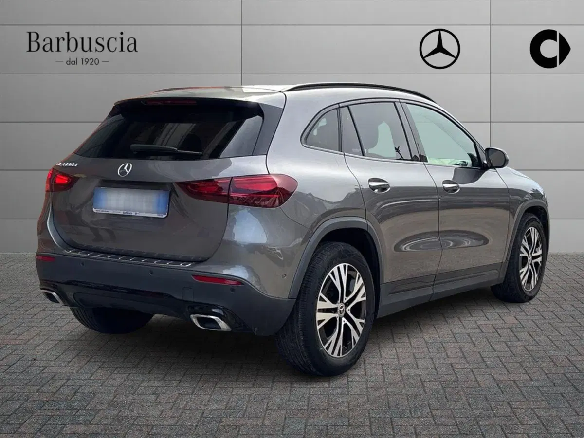 Mercedes-Benz GLA SUV usata a Pescara (3)