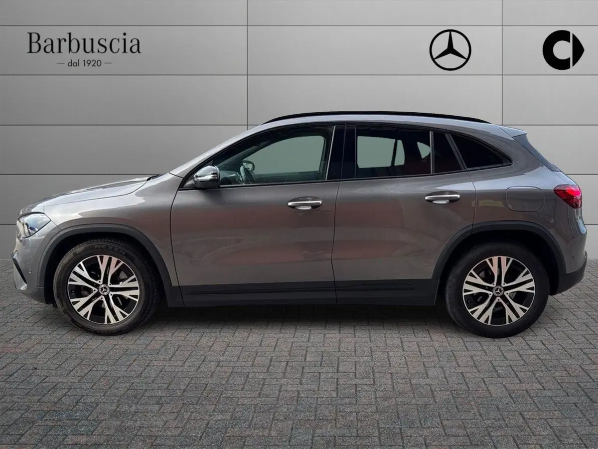 Mercedes-Benz GLA SUV usata a Pescara (5)