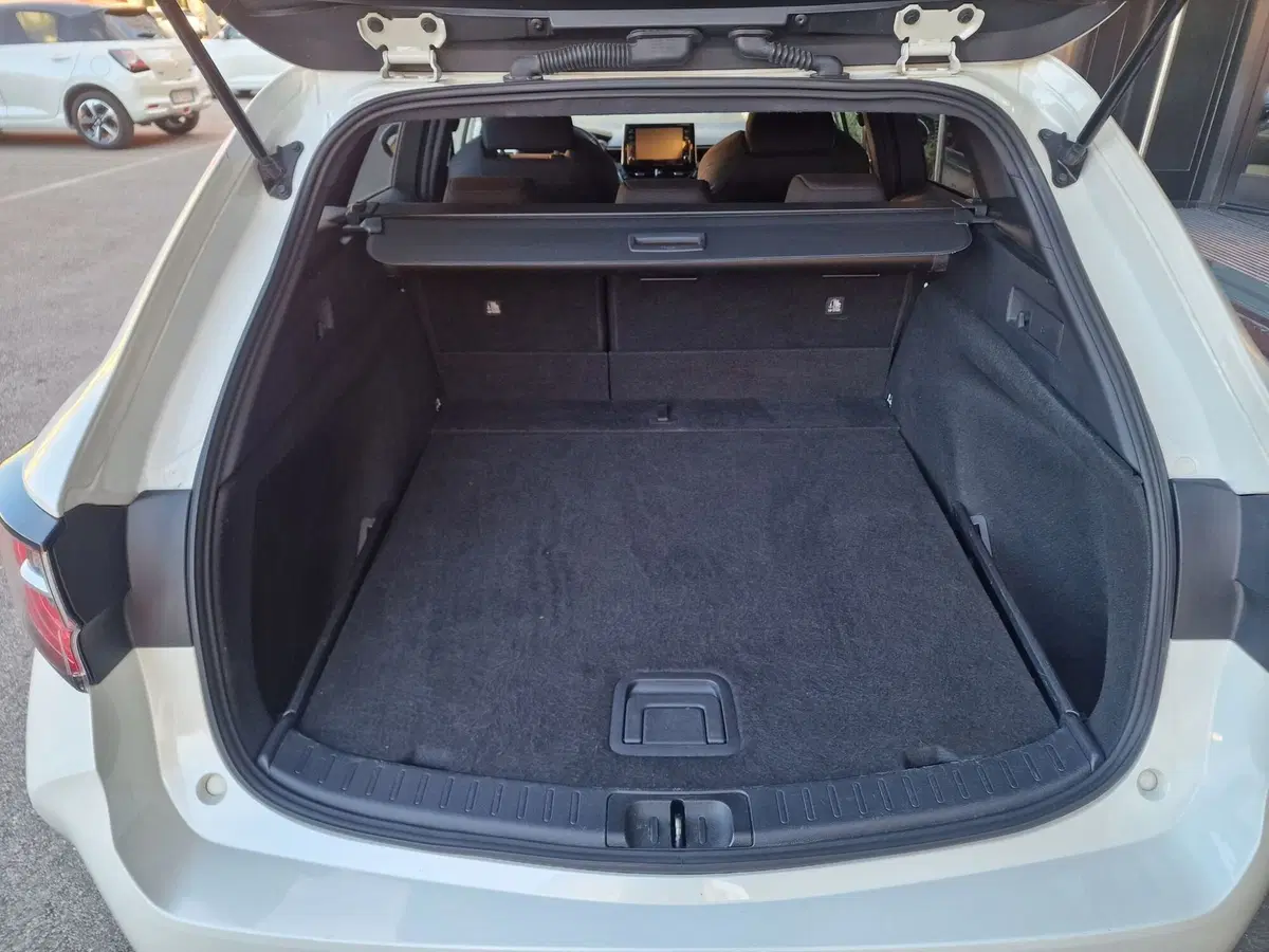 Suzuki Swace usata a Milano (11)