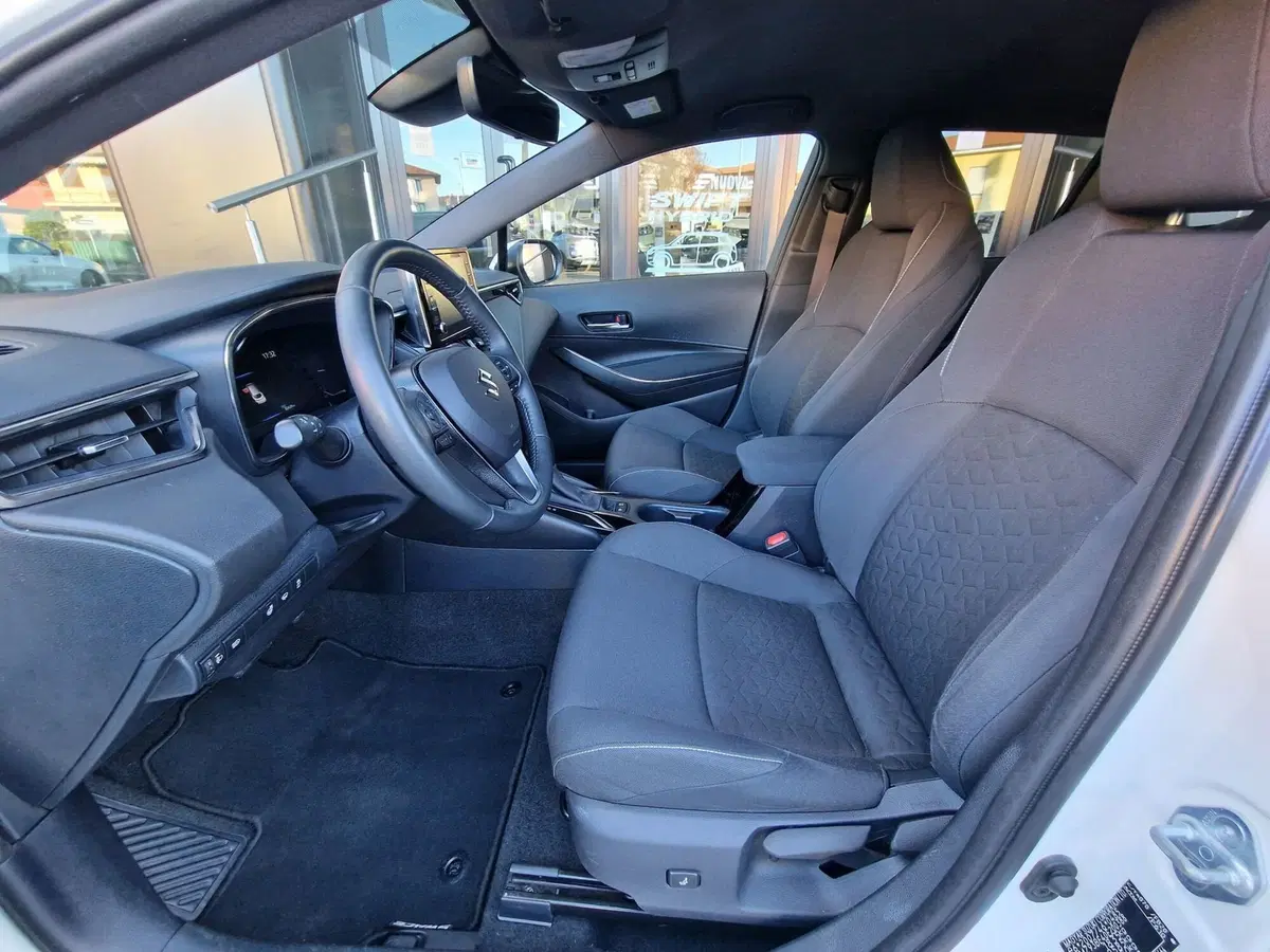 Suzuki Swace usata a Milano (5)