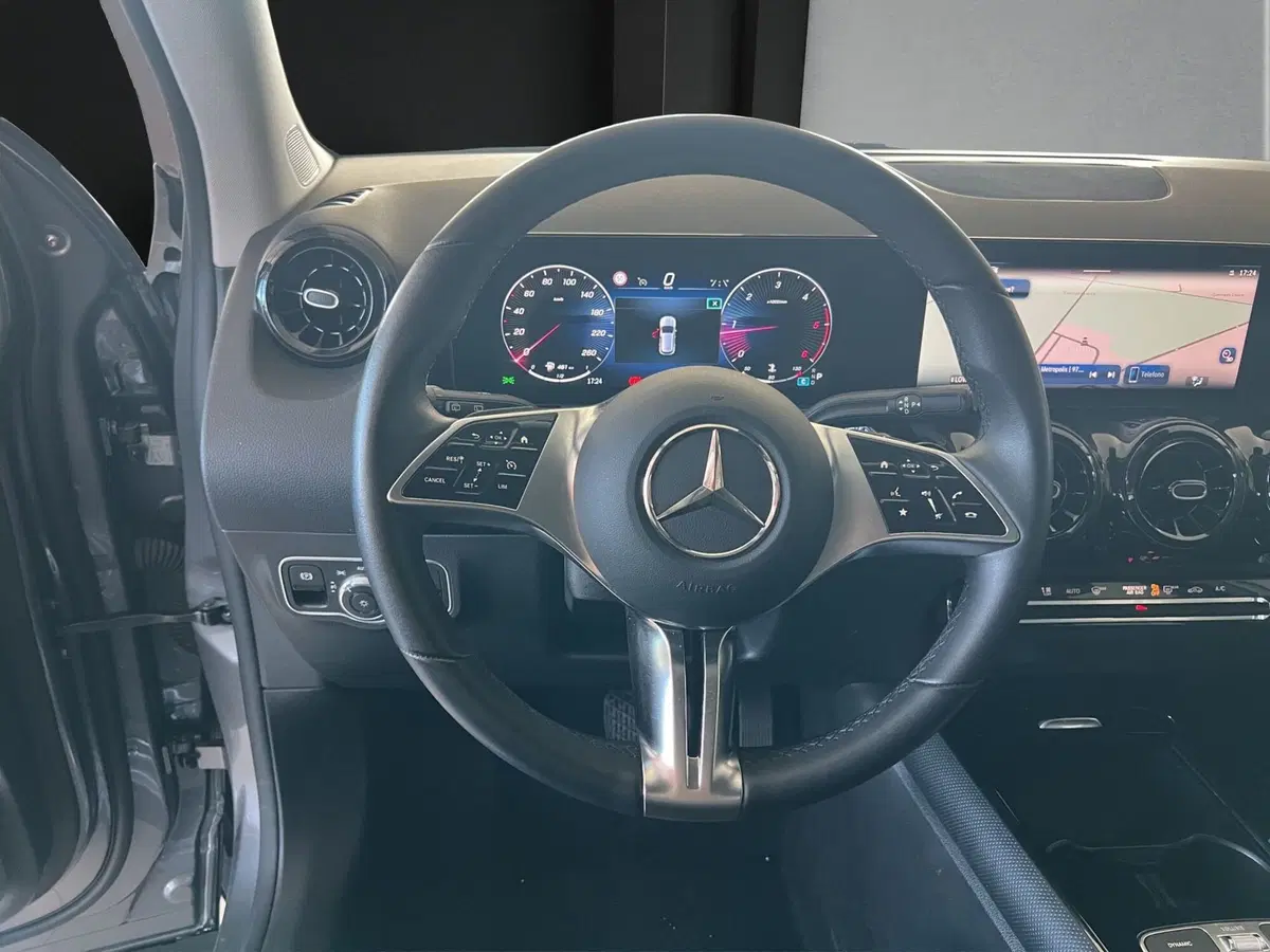 Mercedes-Benz GLA SUV usata a Cosenza (10)