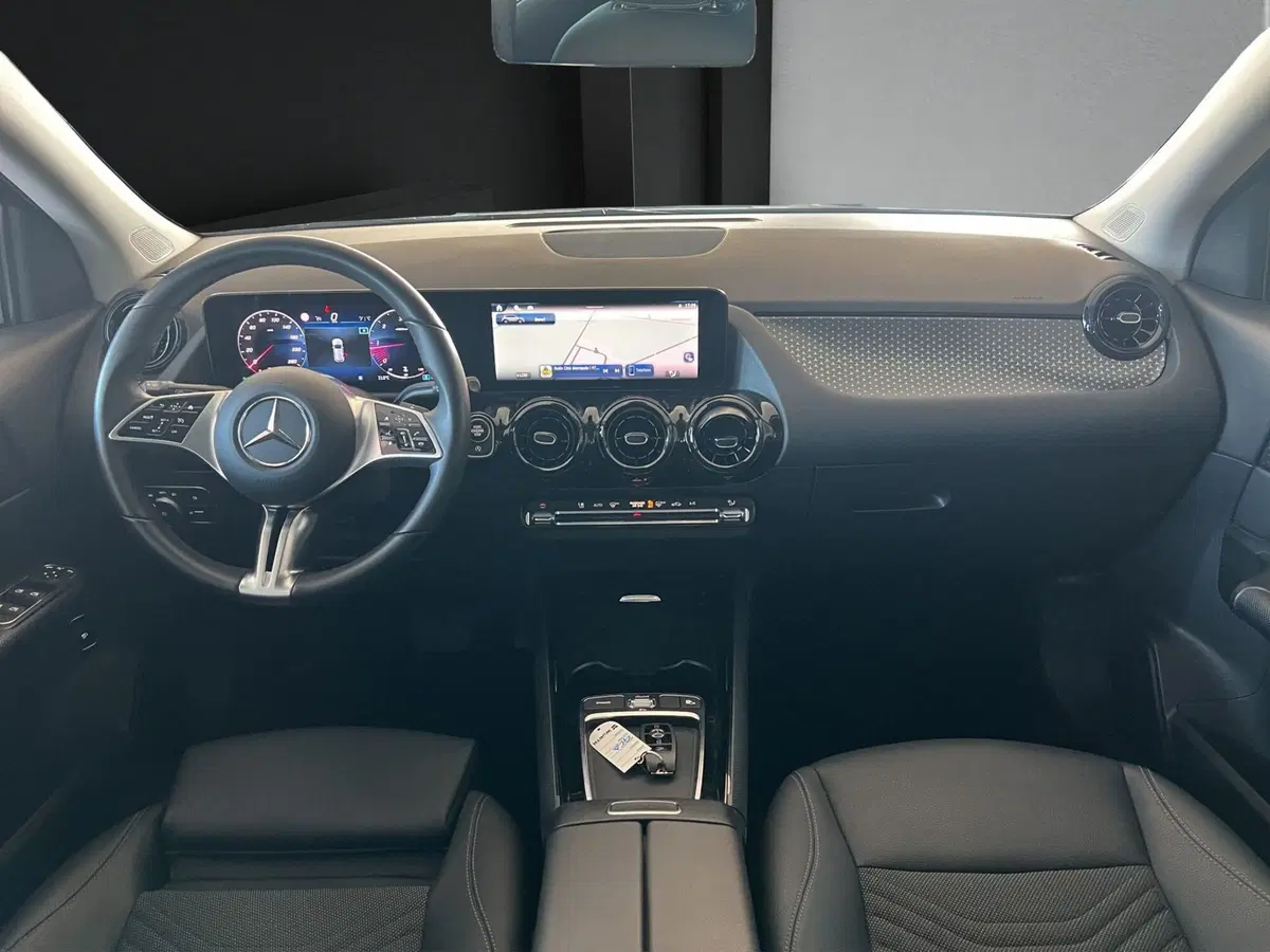 Mercedes-Benz GLA SUV usata a Cosenza (14)