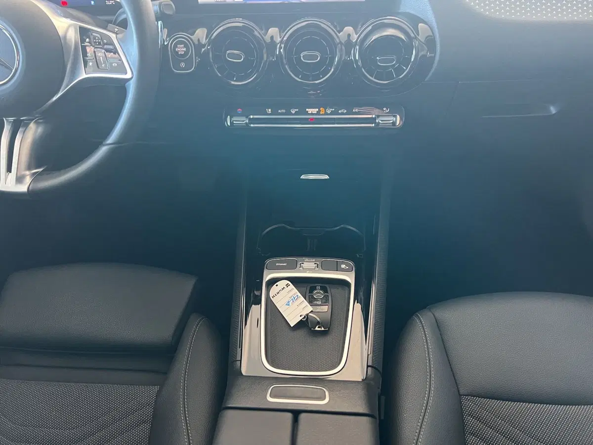 Mercedes-Benz GLA SUV usata a Cosenza (15)