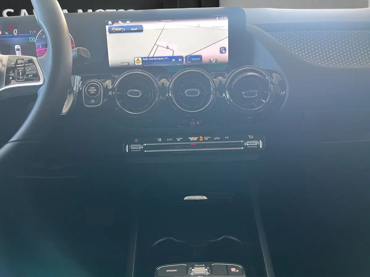 Mercedes-Benz GLA SUV usata a Cosenza (16)