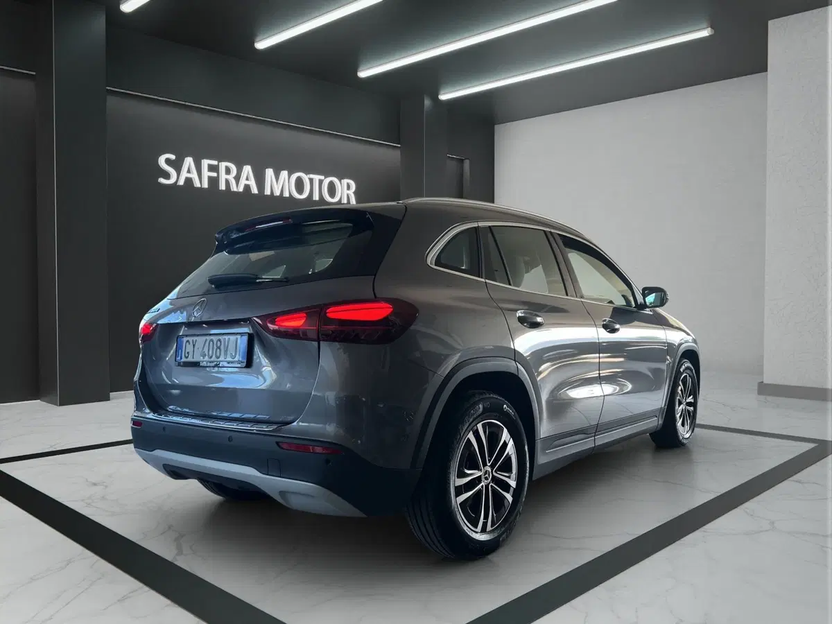 Mercedes-Benz GLA SUV usata a Cosenza (6)