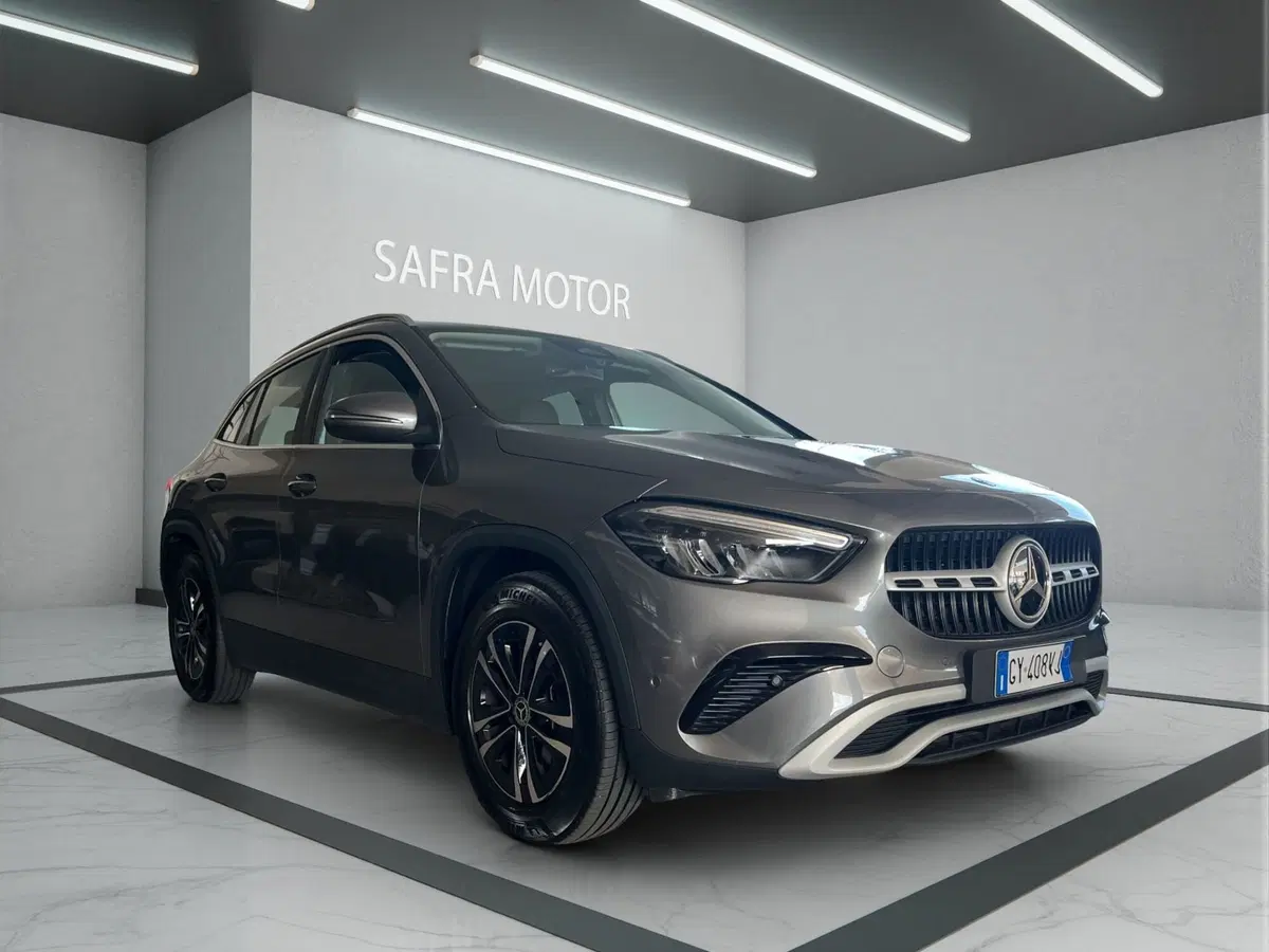 Mercedes-Benz GLA SUV usata a Cosenza (8)