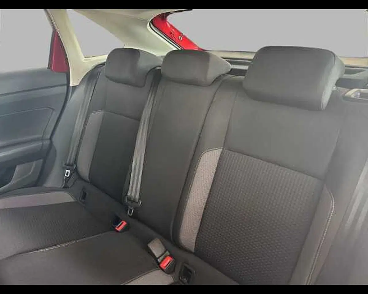 Volkswagen Taigo usata a Roma (12)