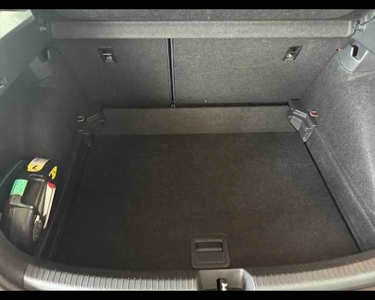Volkswagen Taigo usata a Roma (13)