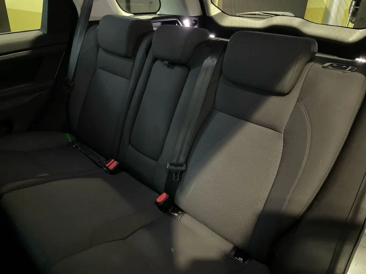 Land Rover Discovery Sport usata a Macerata (13)