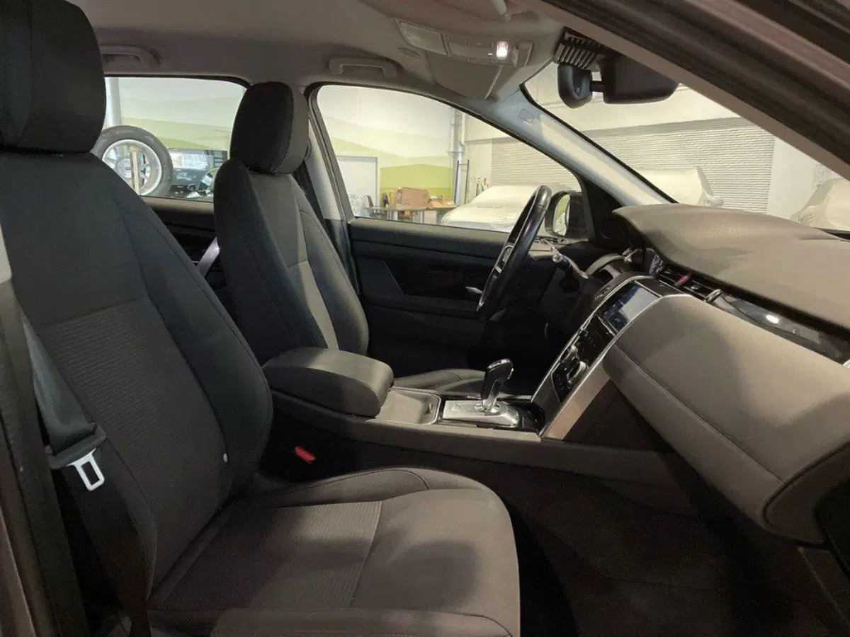 Land Rover Discovery Sport usata a Macerata (14)
