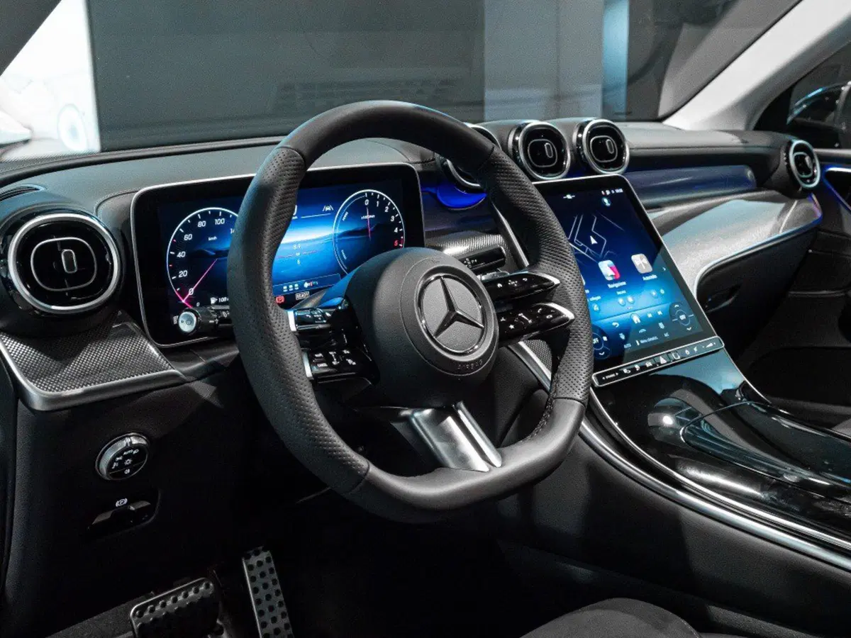 Mercedes-Benz GLC nuova a Ancona (14)