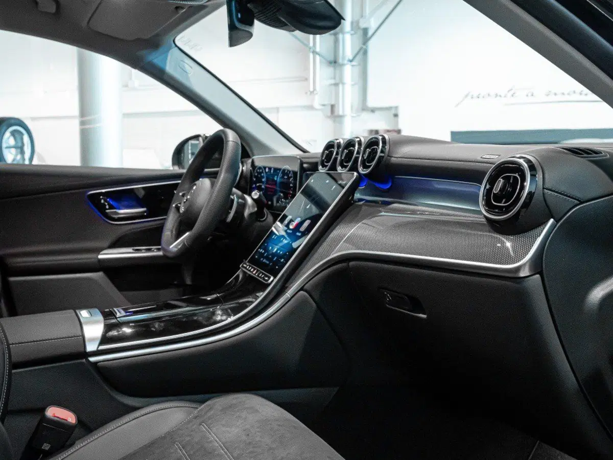 Mercedes-Benz GLC nuova a Ancona (17)