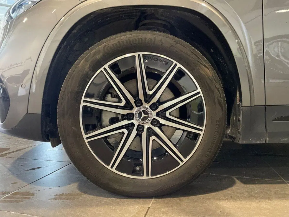 Mercedes-Benz EQA usata a Rimini (8)