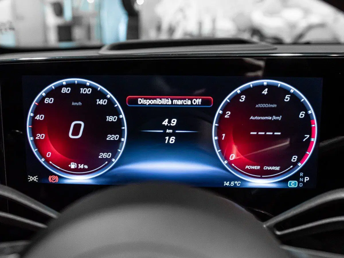 Mercedes-Benz CLA EQ nuova a Ancona (15)