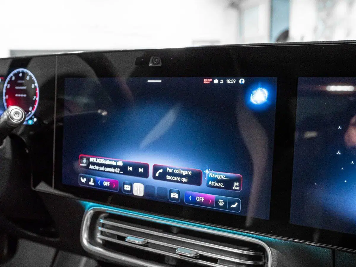 Mercedes-Benz CLA EQ nuova a Ancona (18)