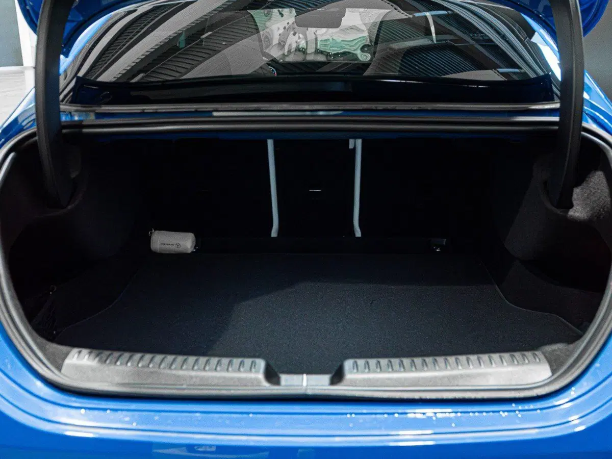 Mercedes-Benz CLA EQ nuova a Ancona (9)