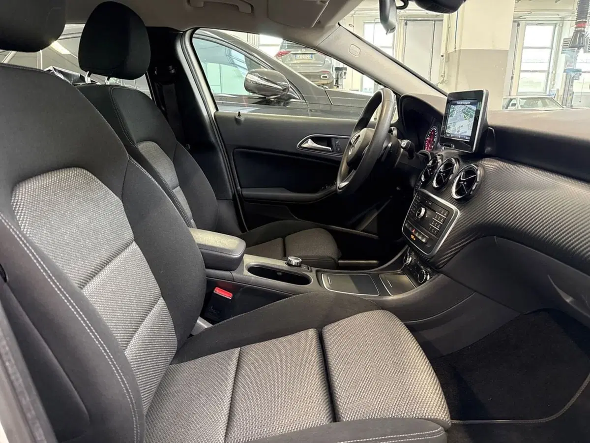 Mercedes-Benz GLA SUV usata a Ancona (14)