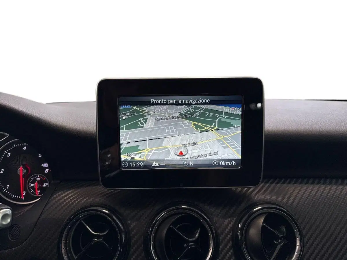 Mercedes-Benz GLA SUV usata a Ancona (15)