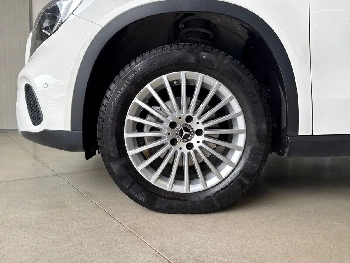 Mercedes-Benz GLA SUV usata a Ancona (8)