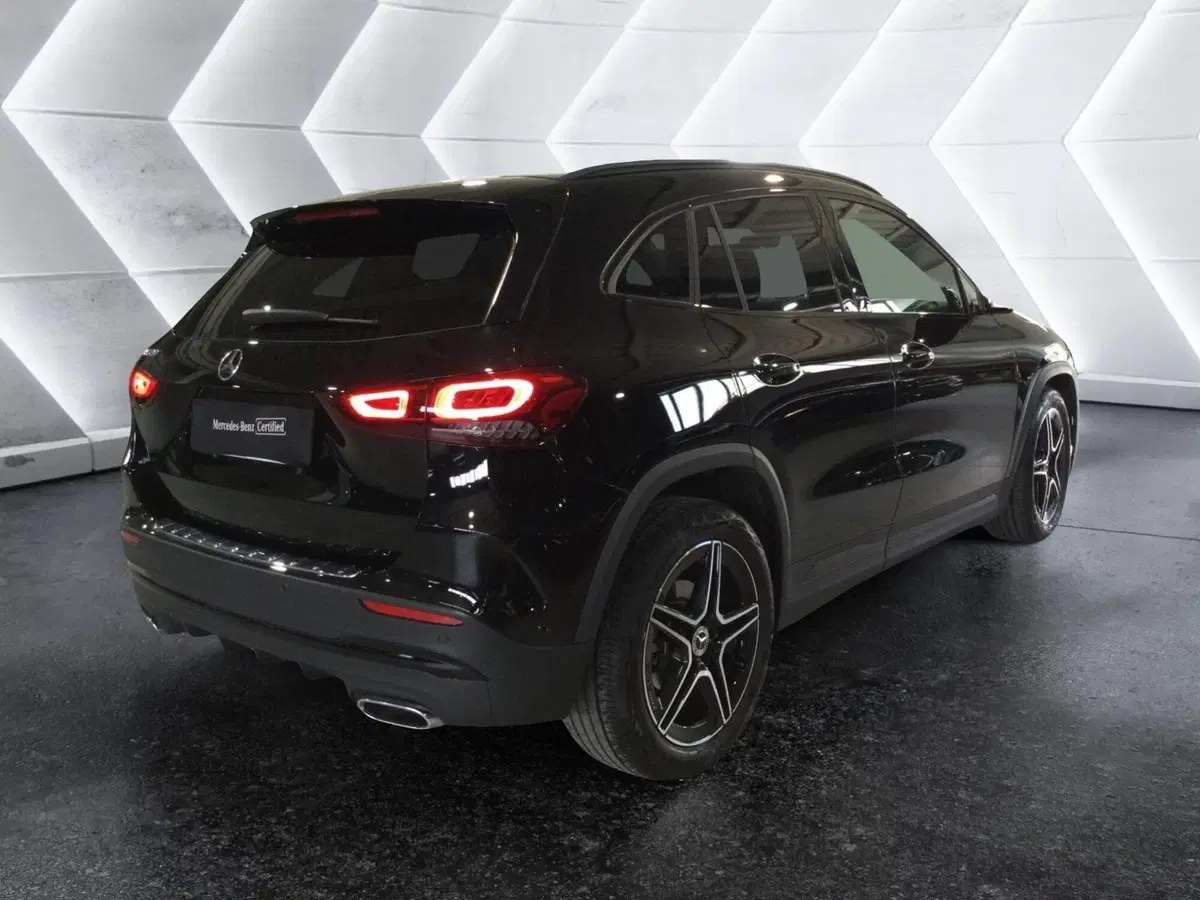 Mercedes-Benz GLA SUV usata a Caserta (4)